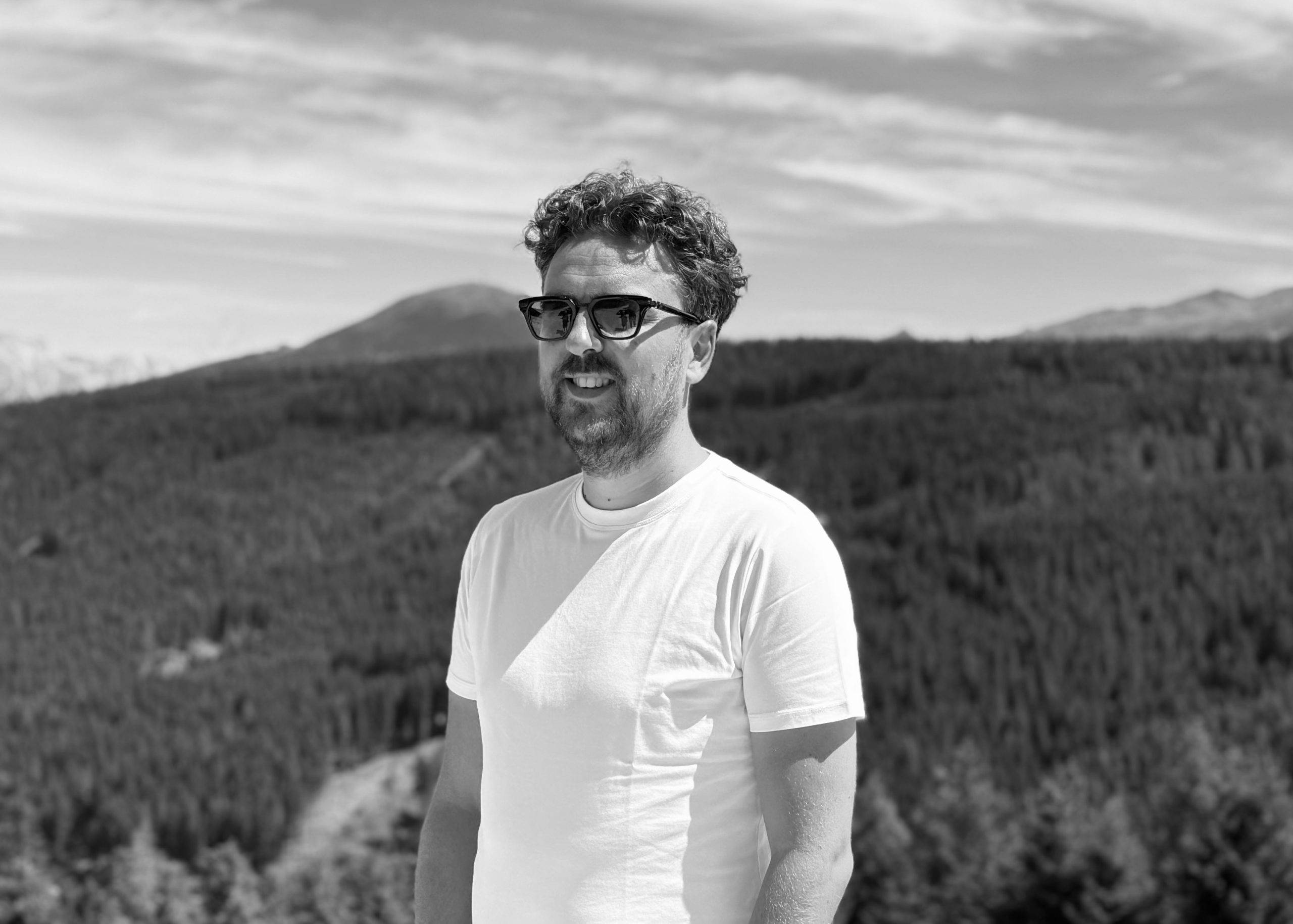 Écrire. Quitter. Repenser.